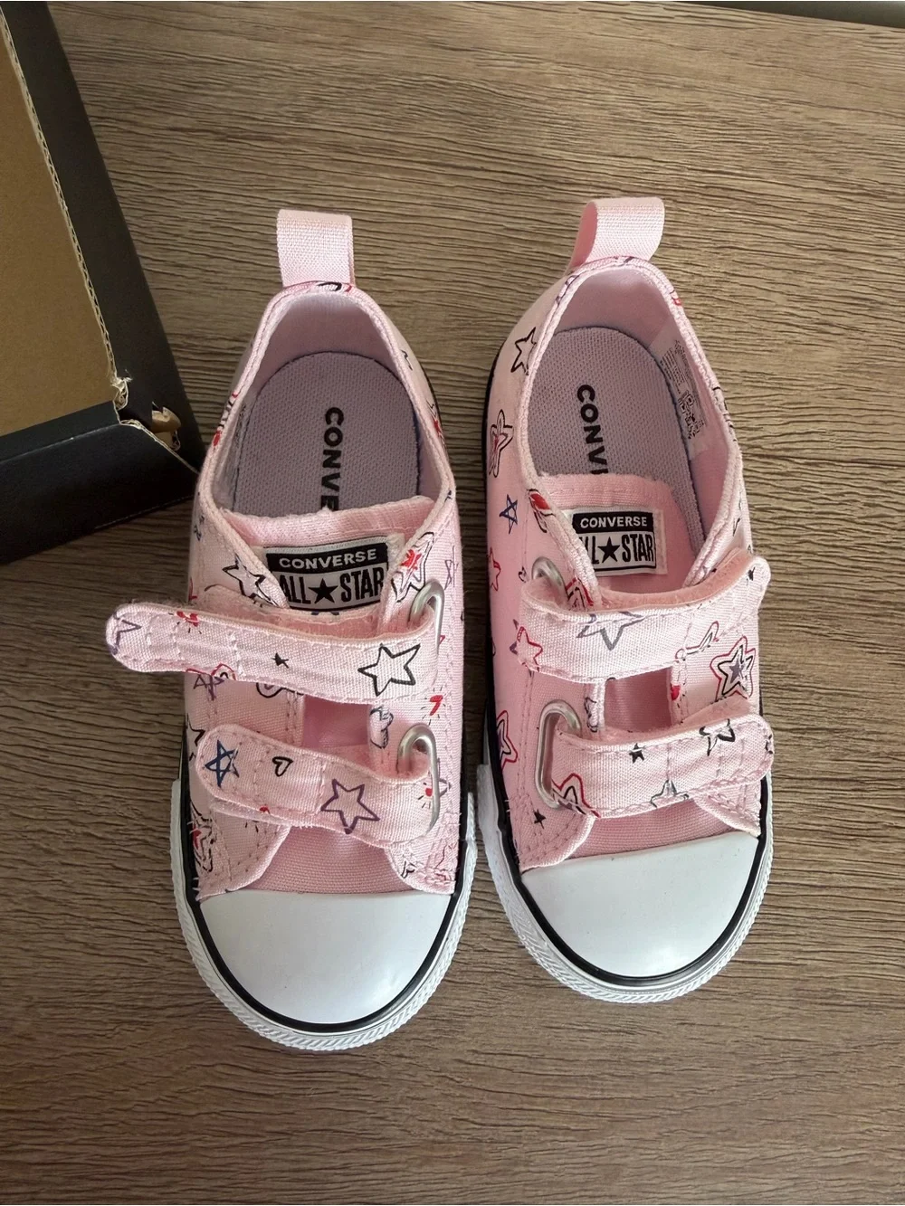 Converse Kids Pink Star-Print Velcro Sneakers